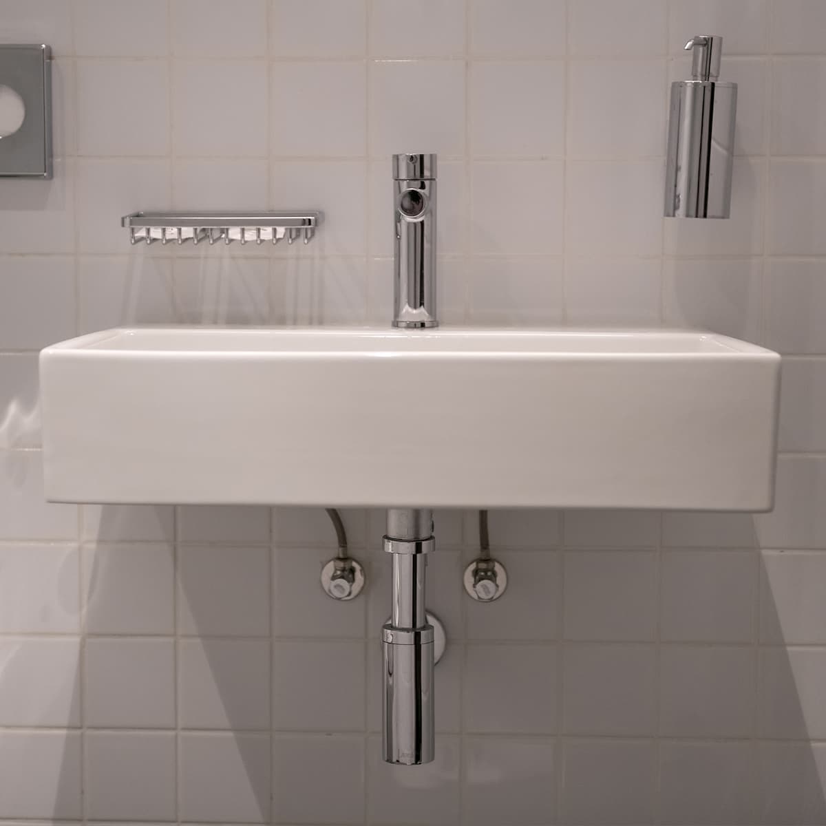 how to fix a hole in a porcelain sink