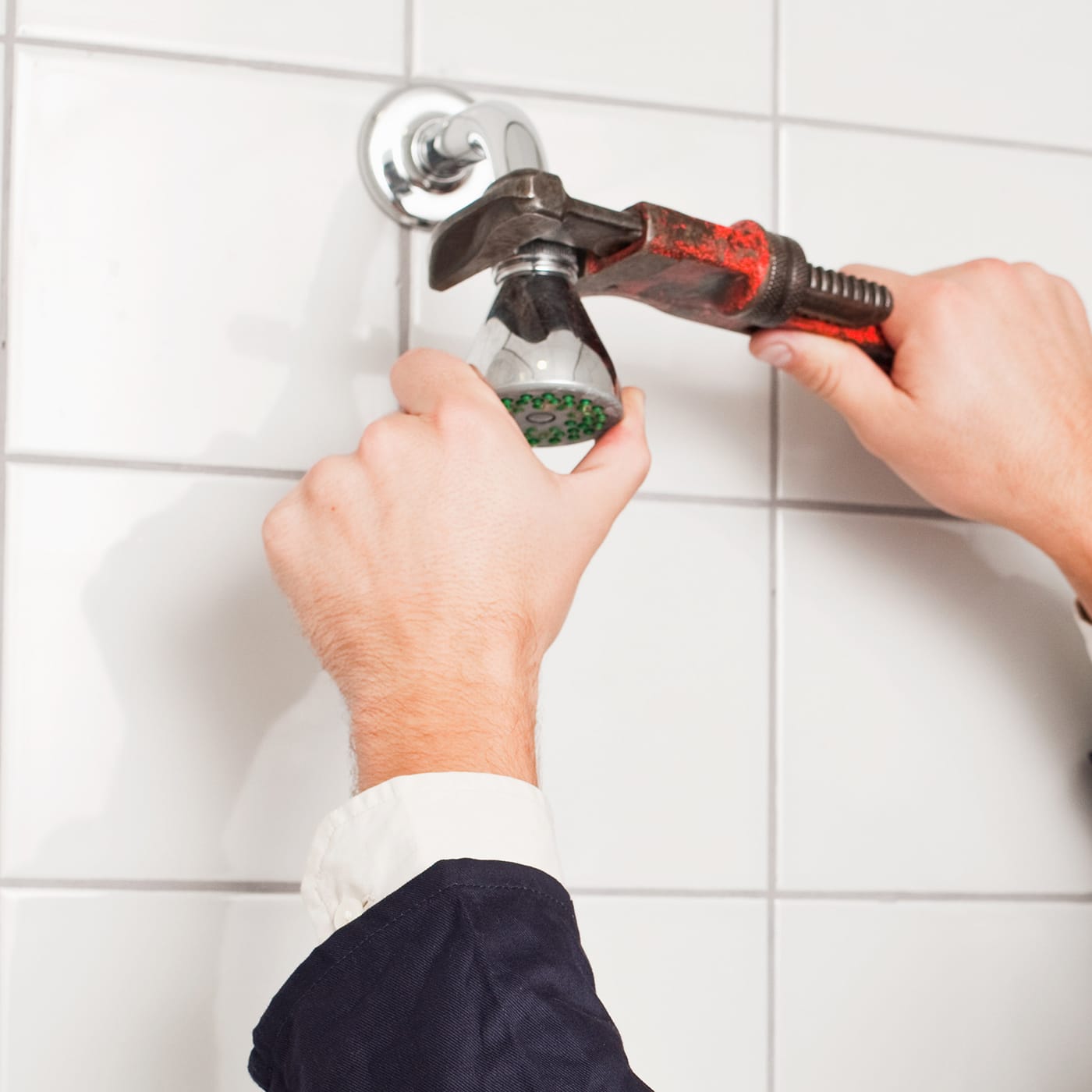 how to remove shower head