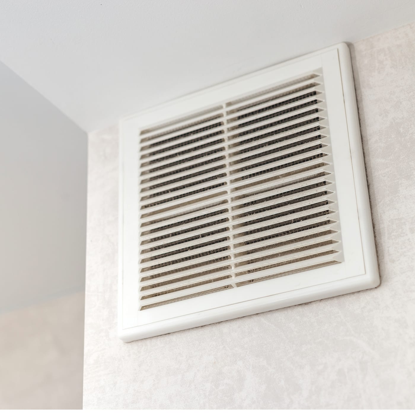 how to vent a bathroom fan through soffit