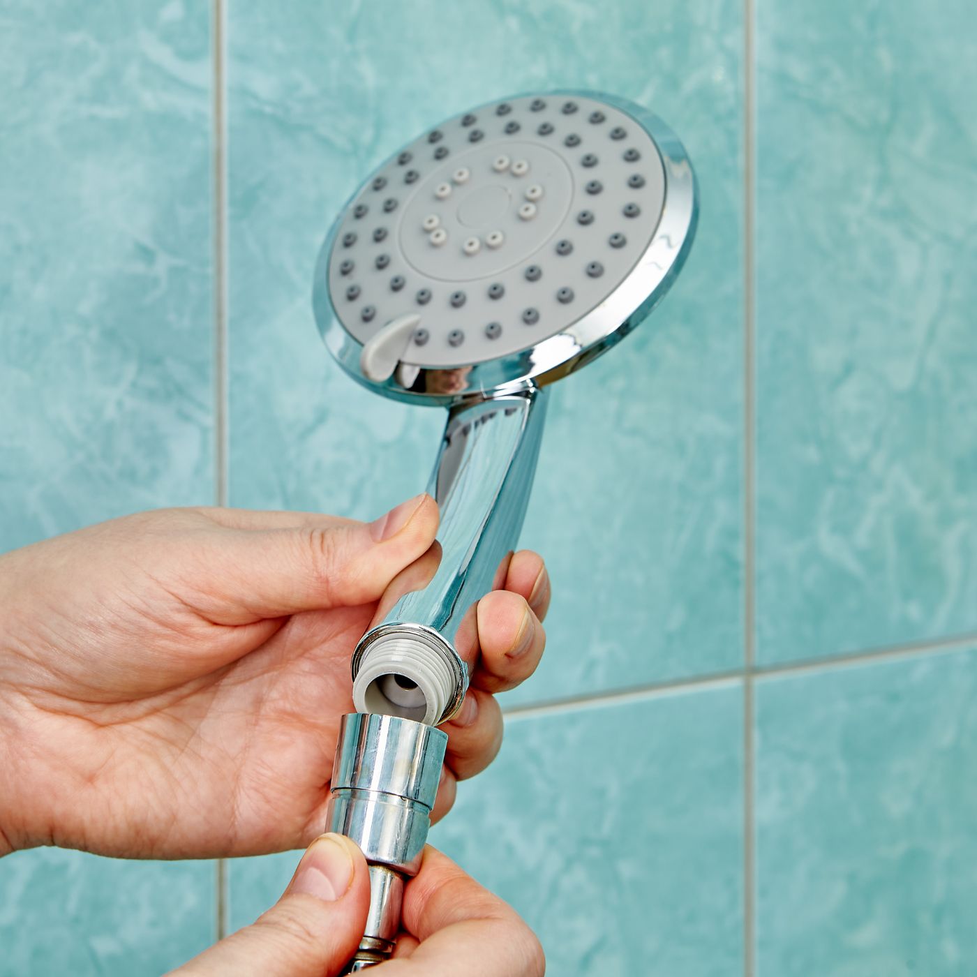 how to remove stuck shower head